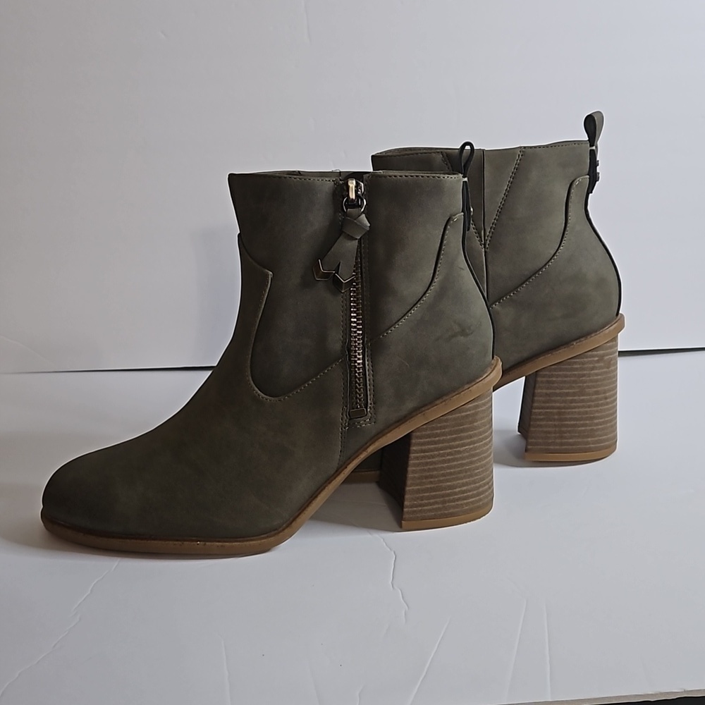 Dr Scholl's  Rodeo  Ankle  Boot sz 11 Olive Green Pre-owned  like new
